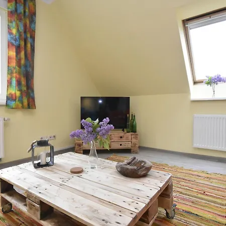 Hideaway For 3 Guests, Cleaning Included 아파트 *